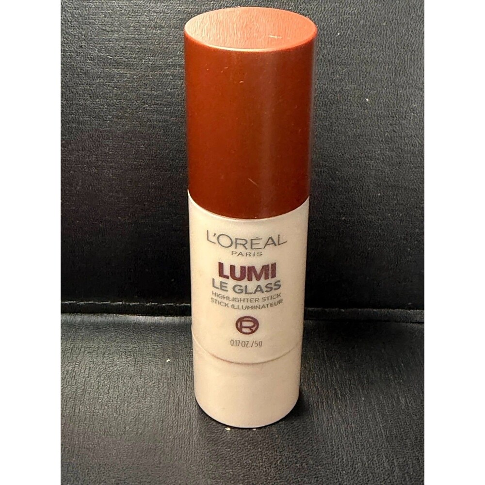 L’Oréal Paris Lumi Le Glass Highlighter Stick – 625 Glassy Sunset Amour